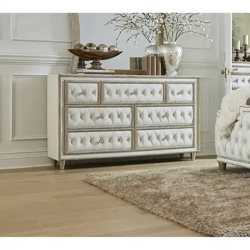 Ivory and Camel Tufted 4-piece Bedroom Set